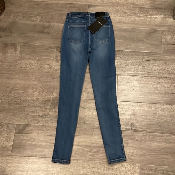 Jeans - Picture 2 of 4